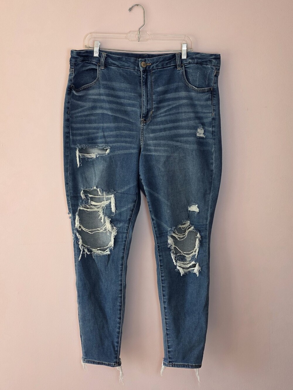 American Eagle Outfitters Distressed Blue Boyfriend Jeans